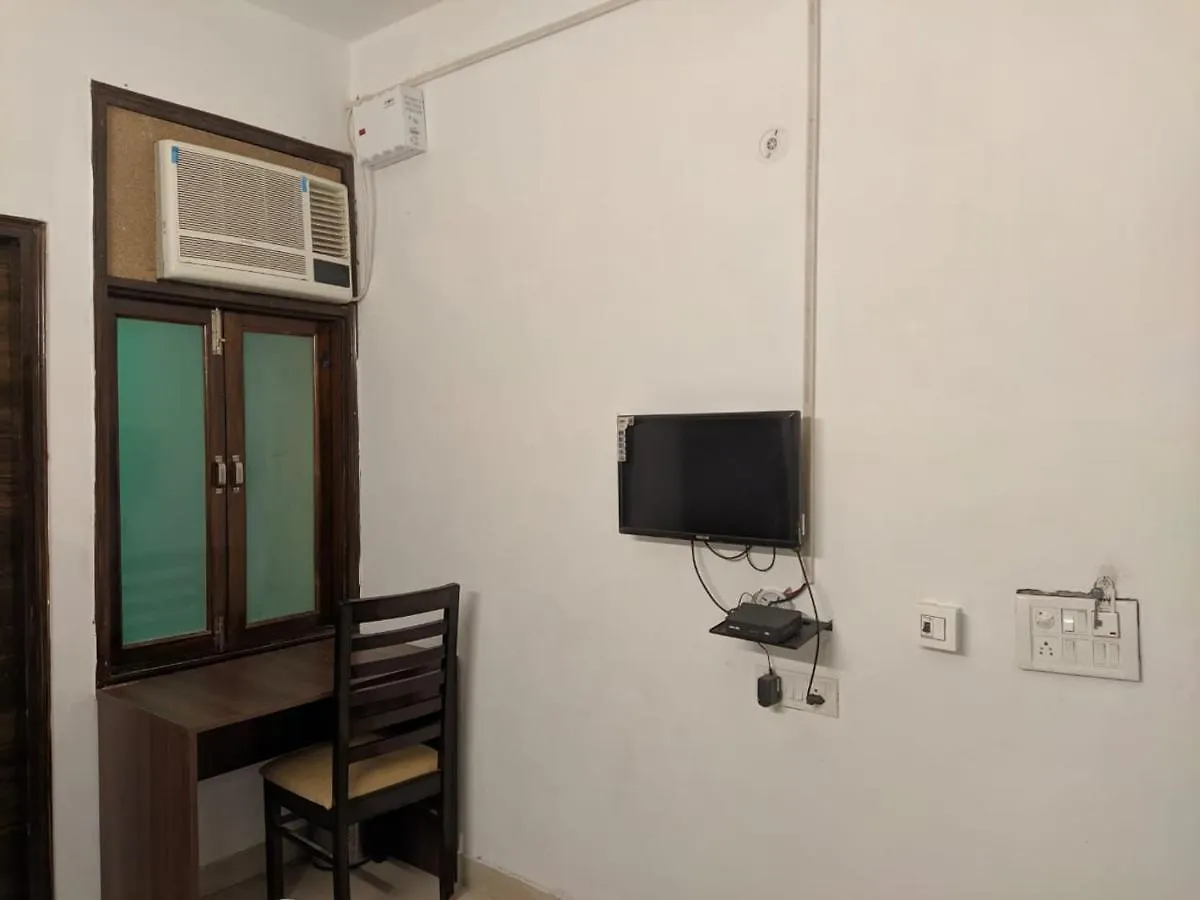 Adb Rooms Hotel Toravio Delhi  2*, Delhi (National Capital Territory of India) India